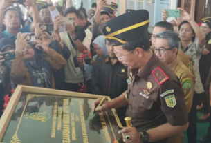 Kejati Kaltim resmikan Kantor Kejari Kutim